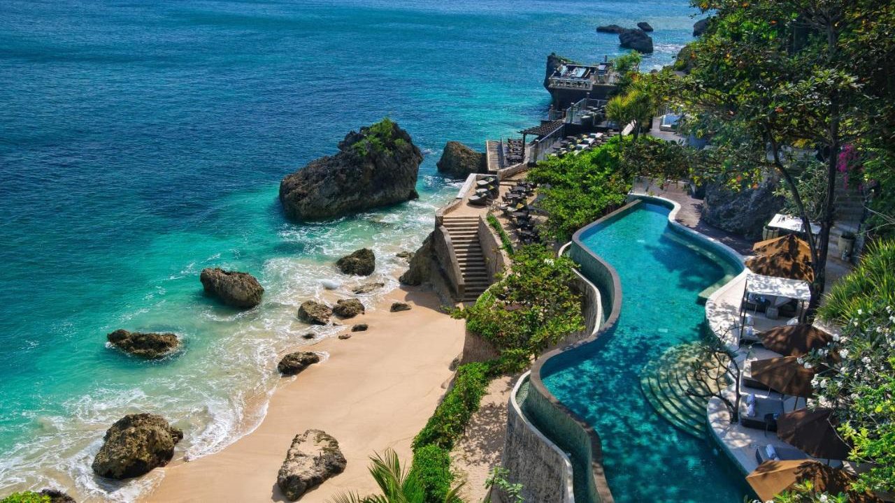 Ayana Resort and Spa in Bali. Honeymoon hotels in Bali. 